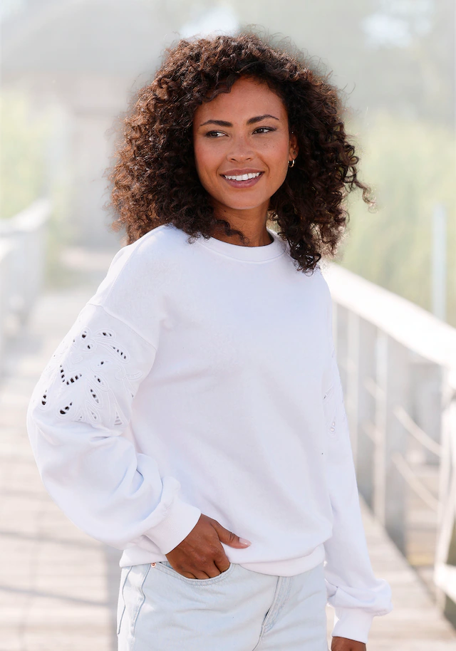 Vivance Sweatshirt , mit Lochstickerei, weicher Baumwoll-Mix