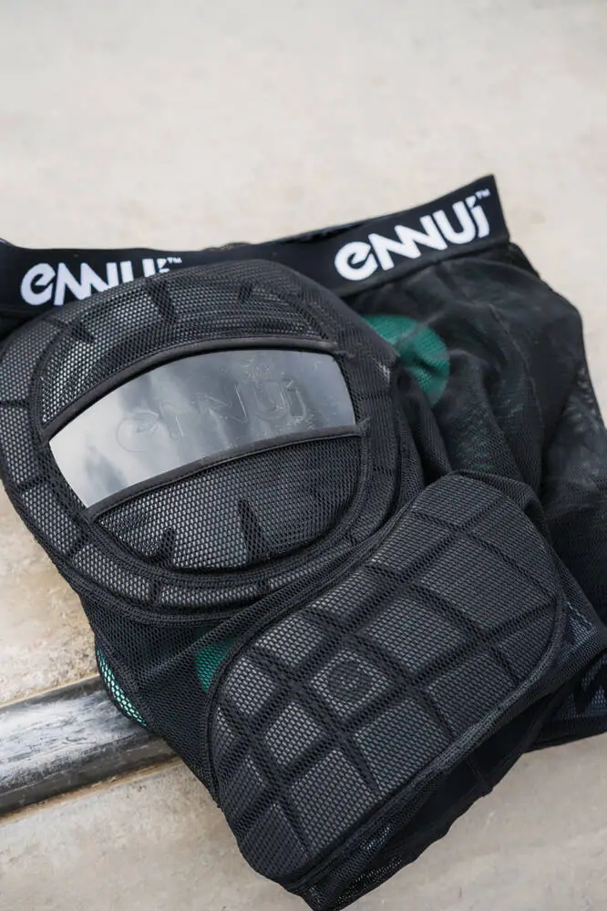 Ennui BLVD Crash Pants - Rulleskøjter | SkatePro