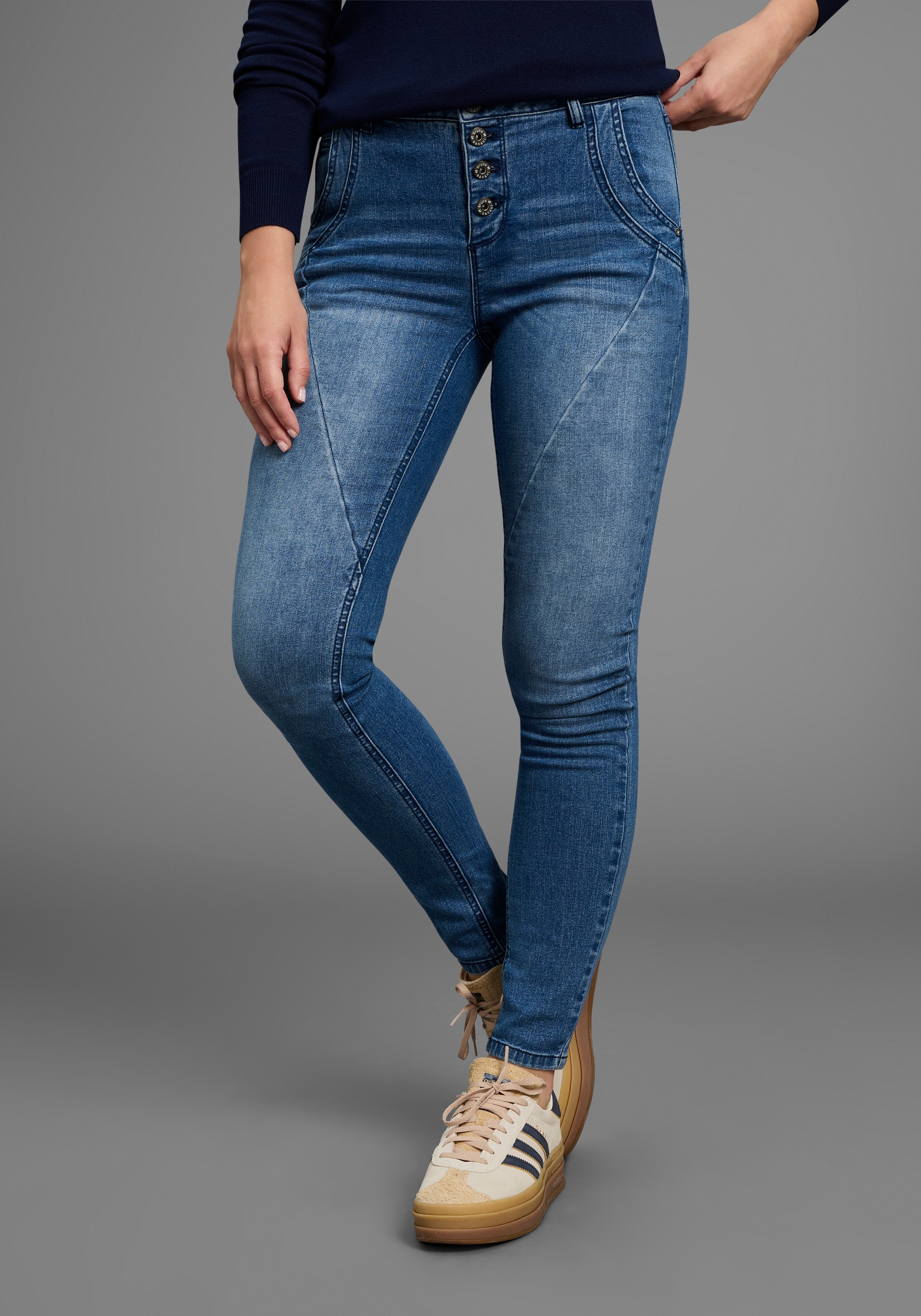 Bruno Banani Skinny-fit-Jeans , mit schrägen Nähten - NEUE KOLLEKTION