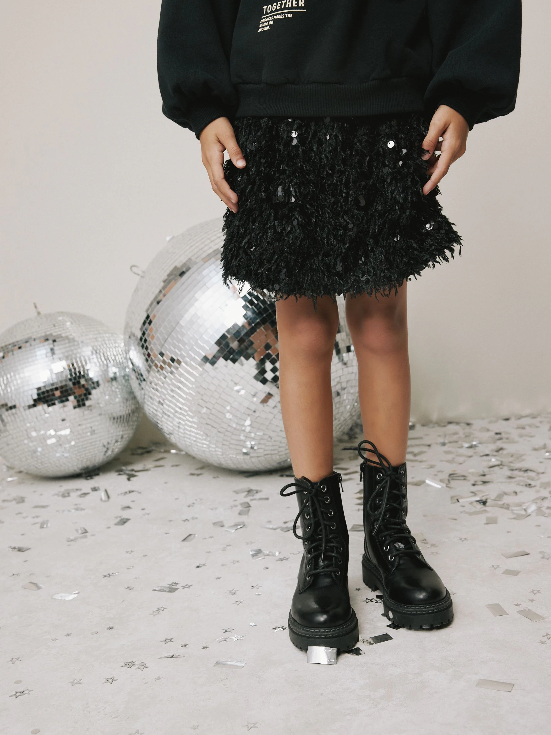 Black Fluffy Sequin - Rok (3-16jr)