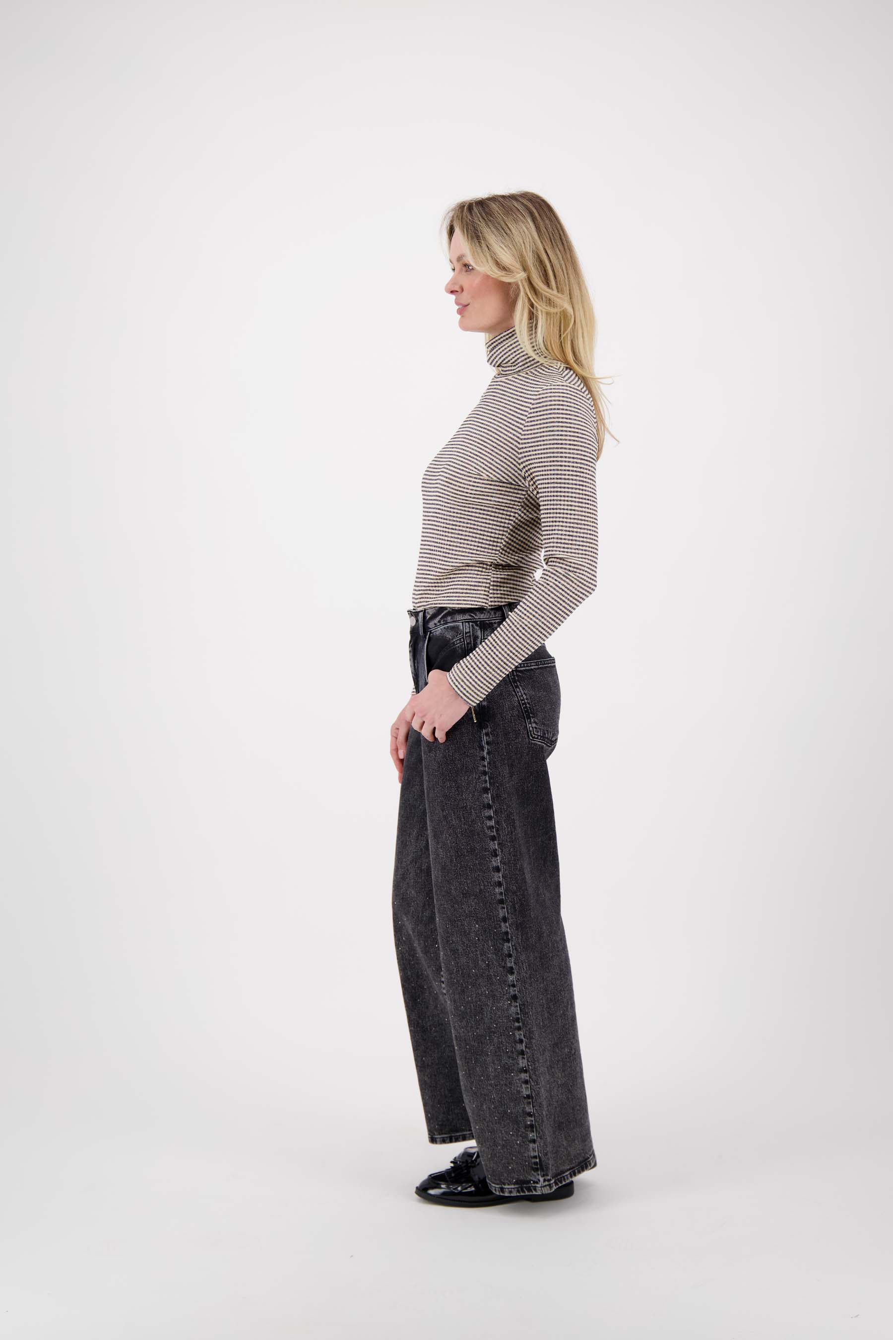 tricot kol met lurex streep