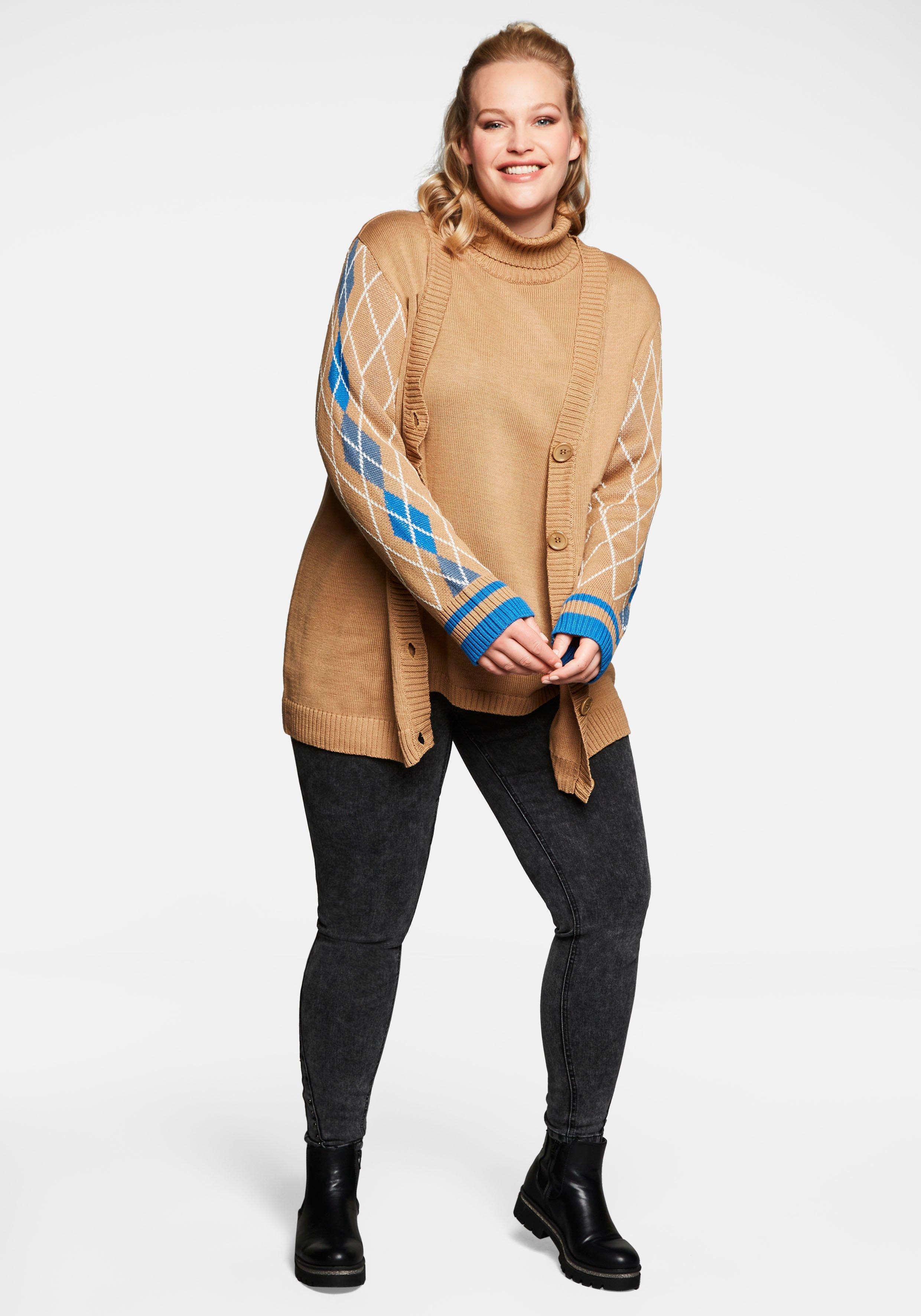 Strickjacke mit Rautenmuster an den Ärmeln