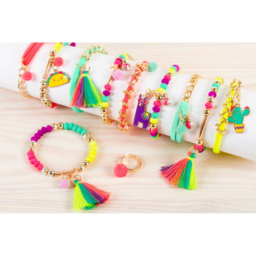 Make it Real neon armbandjes en bedeltjes