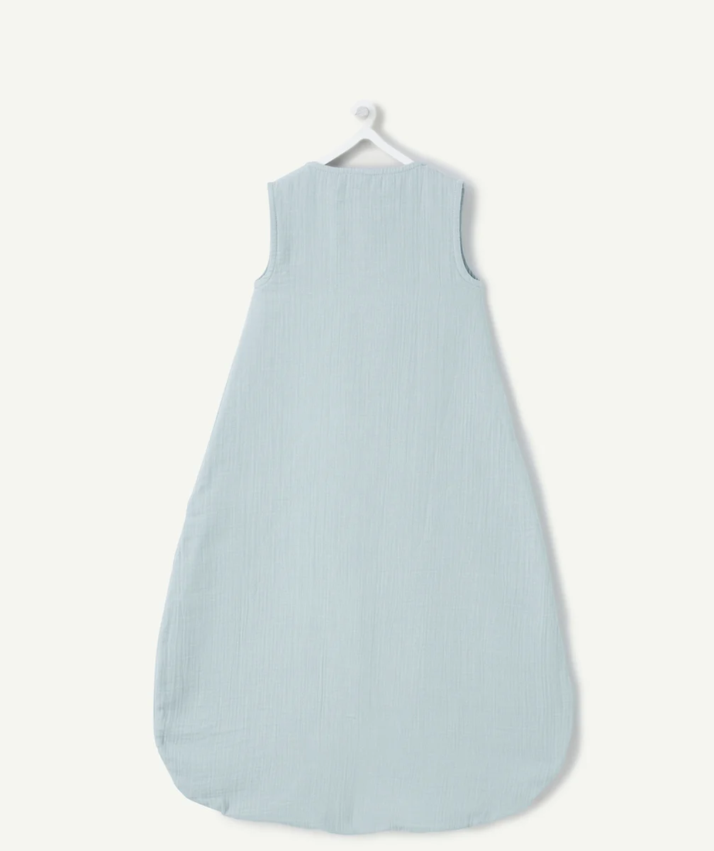 LASSIGGIGOTEUSE EN MOUSSELINE DE COTON BIO BLEU CIEL