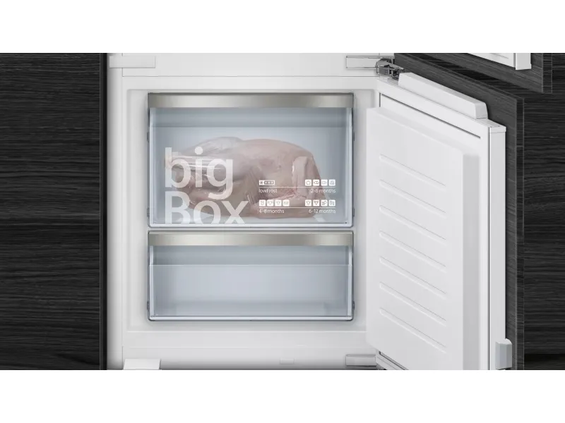 Siemens iQ500 KI87SADE0 - Køleskab/fryser - bund-fryser - til indbygning - bredde: 56 cm - dybde: 55 cm - højde: 177.5 cm - 272 liter - Klasse E - hyperFresh plus / LED-belysningen / softClose - Fladhængsel