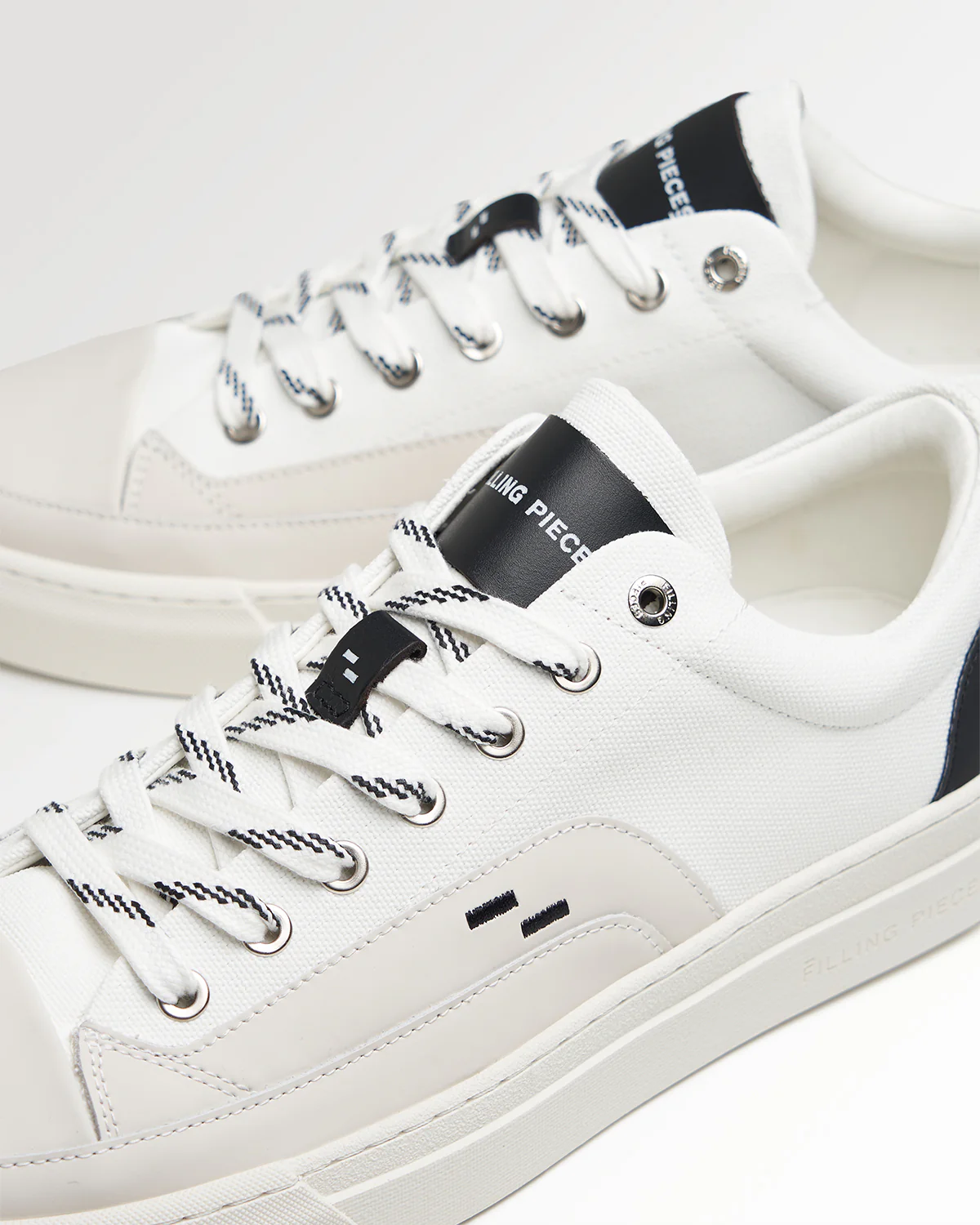 Riviera Low White