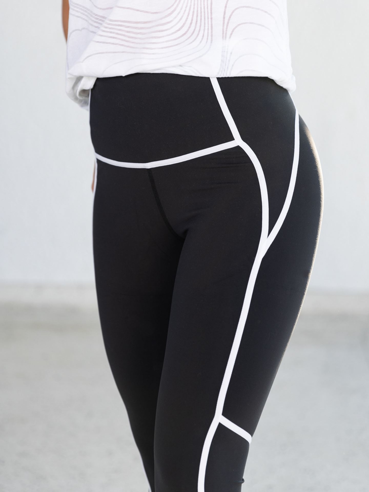 TS Lux High Rise Tight Colorblocked