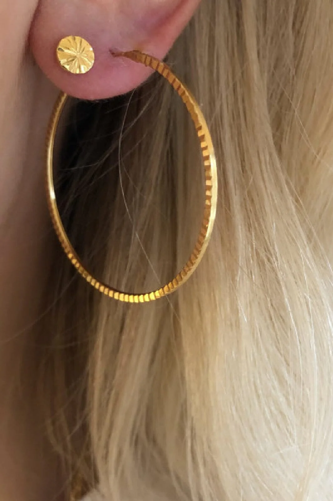 Stine A Big Etoile Creol Earring