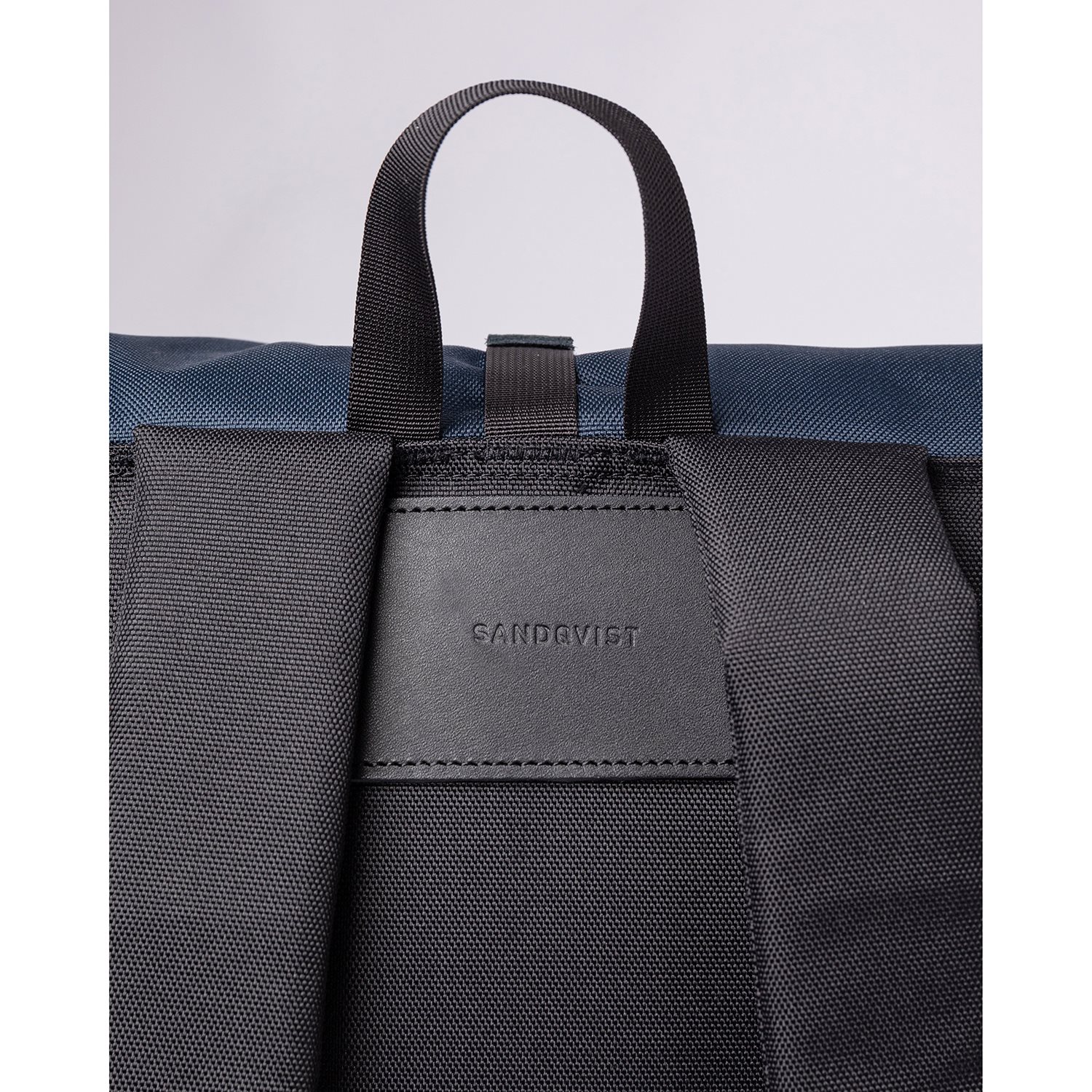 Sandqvist Ilon multi black/navy