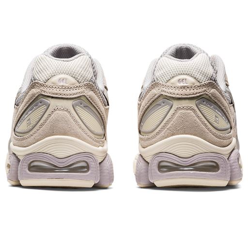 Asics GEL-Nimbus 9 Sneakers, Oyster Grey/Birch, 40