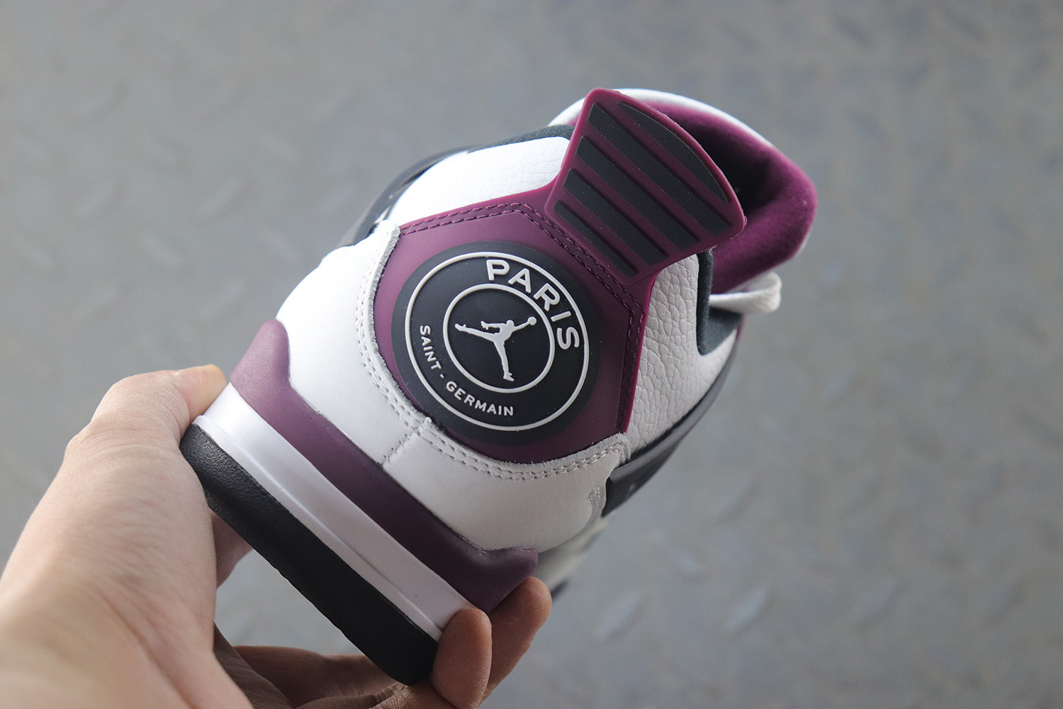 Paris Saint-Germain x Air Jordan 4 Retro Bordeaux