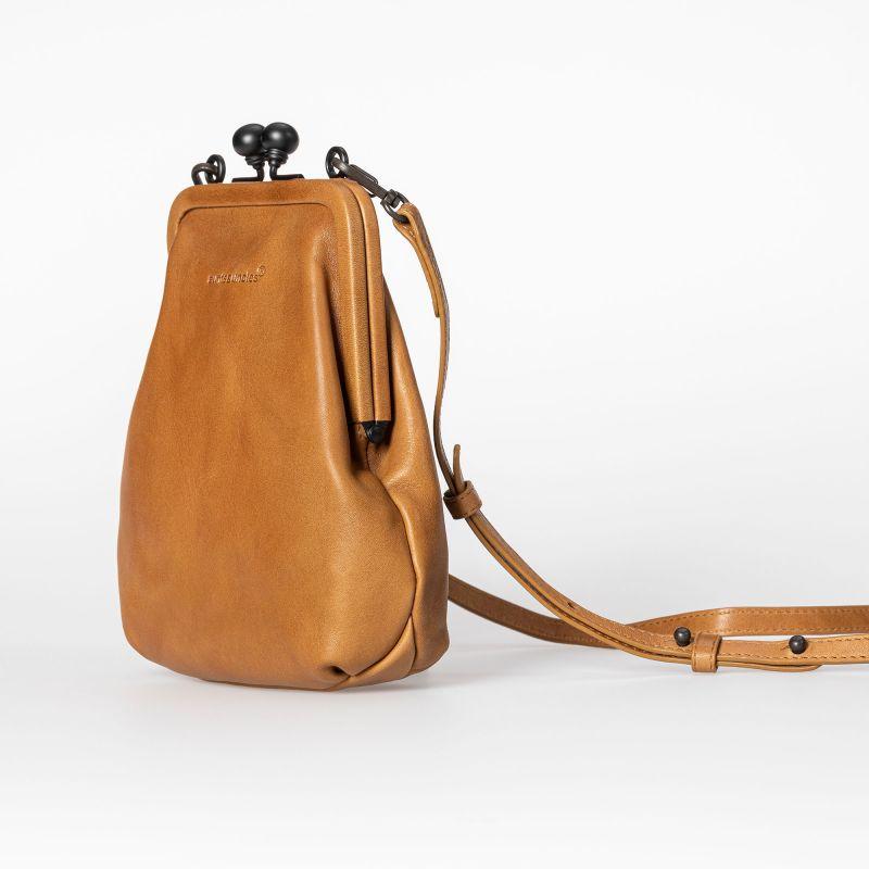 Aunts & Uncles Grandma's Luxury Club Mrs. Sugar Pop Telefoontas - Beugeltasje Caramel