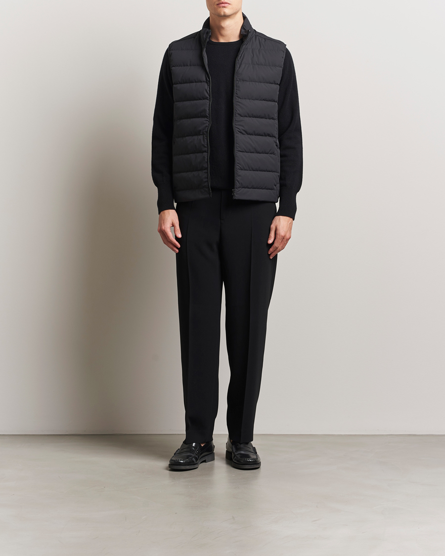 Scandinavian Edition Ratio II Lightweight Padded Vest Carbon