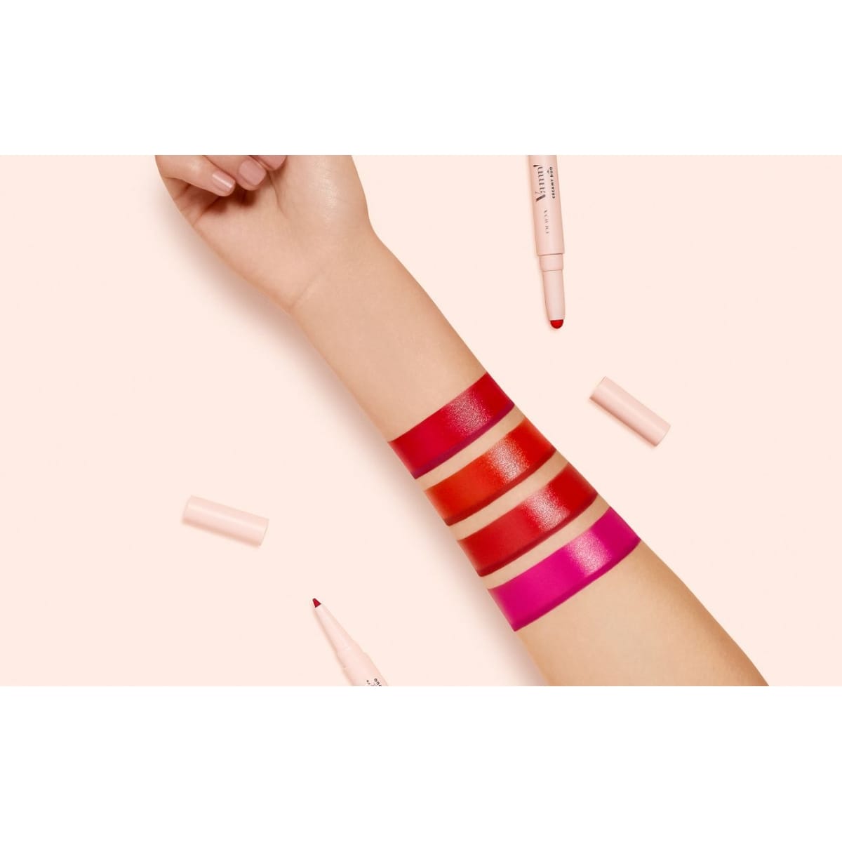 Pupa Vamp! Creamy Duo Crayon à lèvres de contouring et Rouge à lèvres éclatant