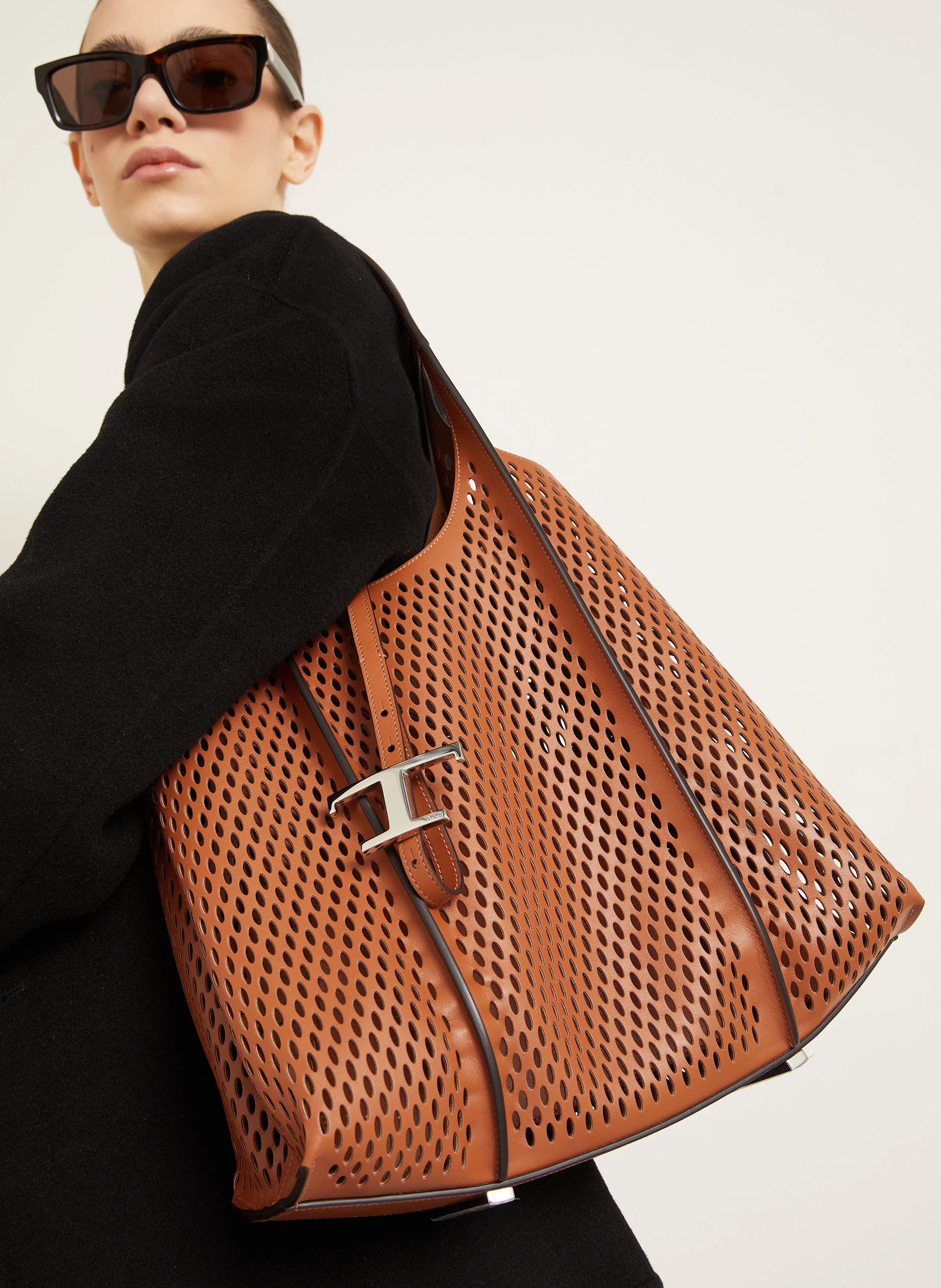 TOD'S Shopper T TIMELESS MEDIUM mit Pouch