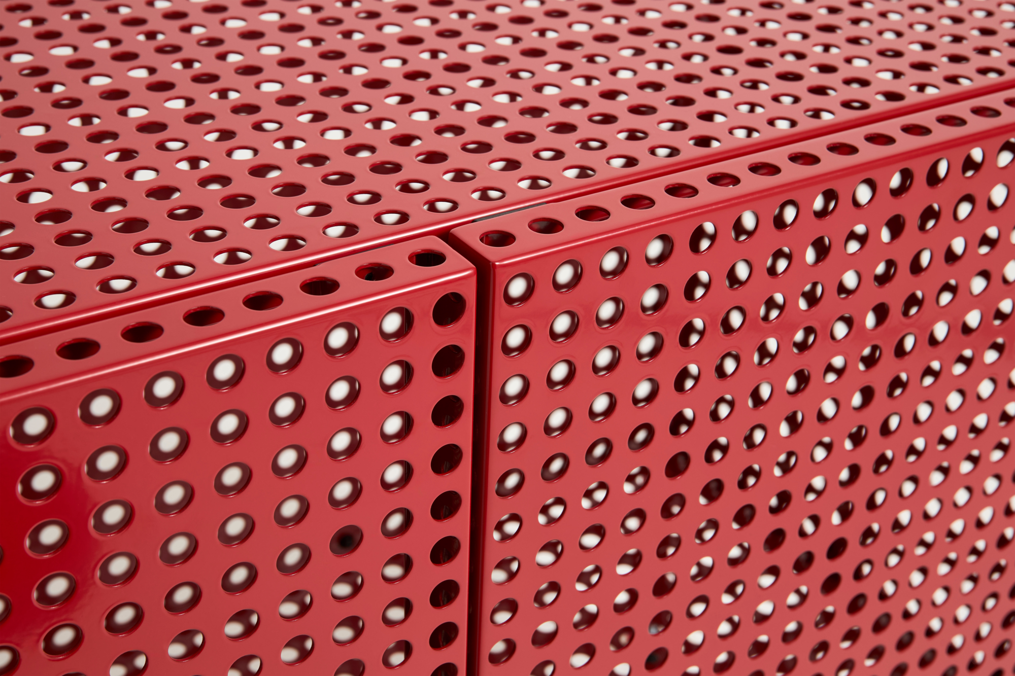 Wandkast Perforated Cabinet Floor S winered