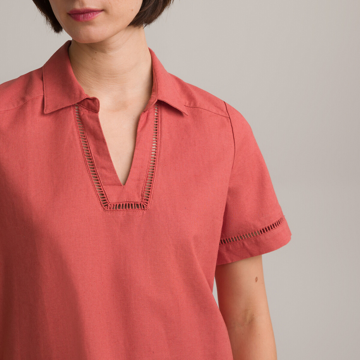 ANNE WEYBURN<br>Vestido reto, comprimento midi, mangas curtas