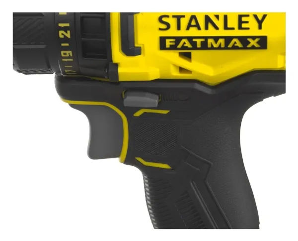 STANLEY 18V bore-/skruemaskine FMCD700C2S