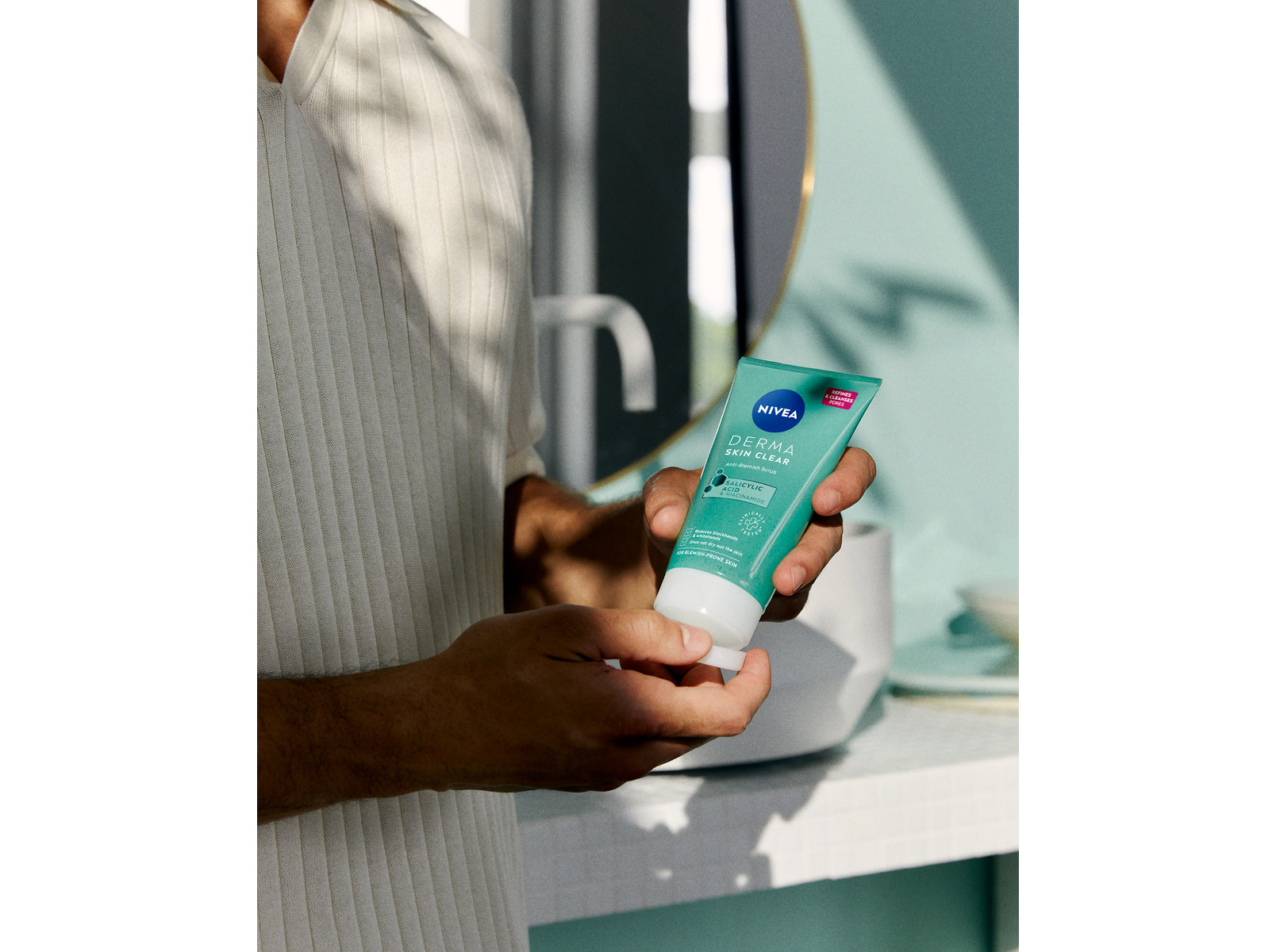 EXFOLIANTE NIVEA DERMA SKIN CLEAR 150 ML