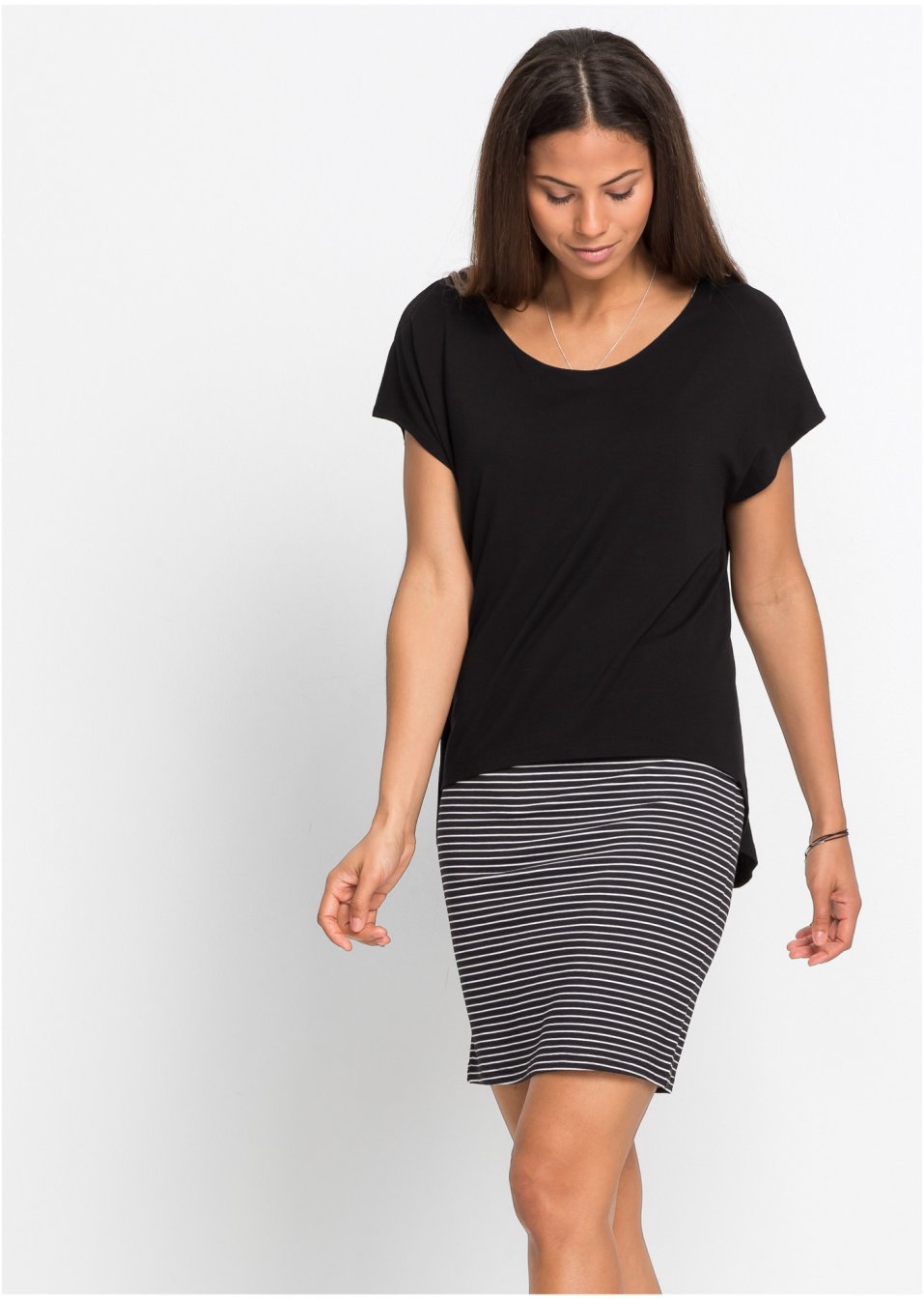 Robe en jersey avec jupe rayée