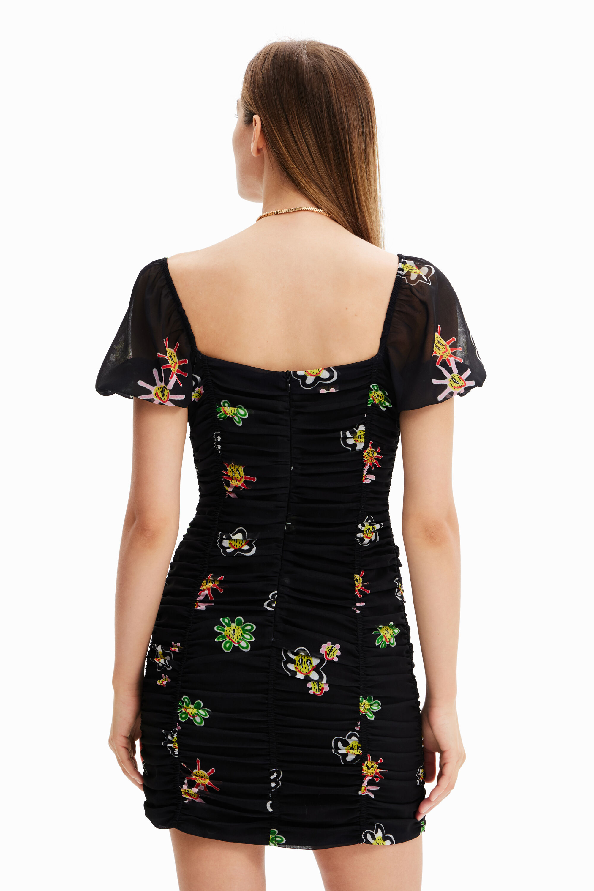 Robe courte froncée nœud