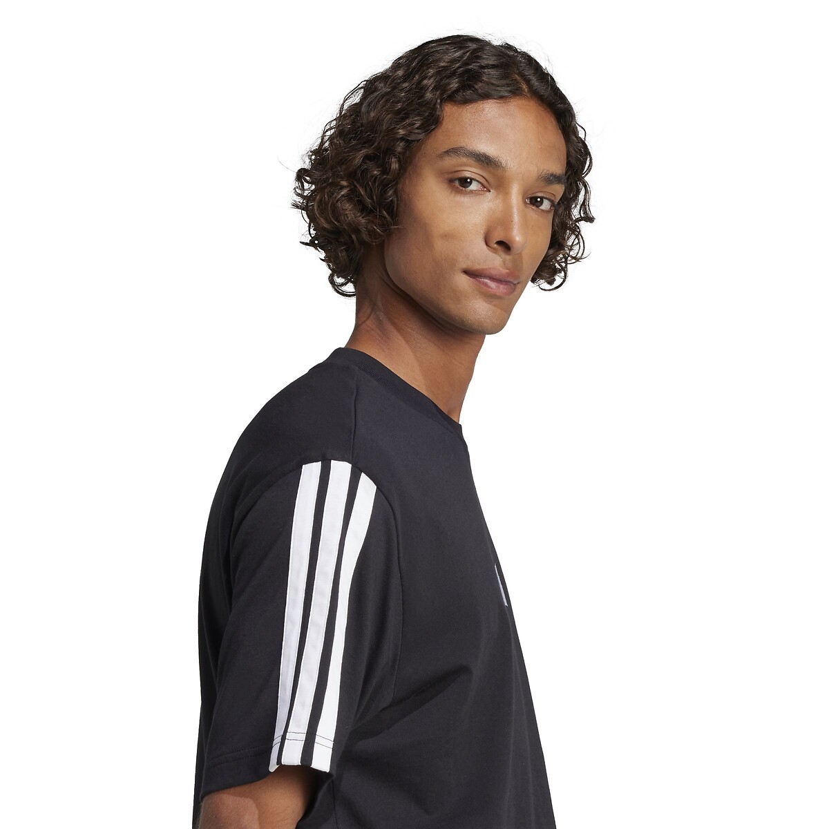 ADIDAS SPORTSWEAR<br>Camiseta essencial de manga curta com 3 listras