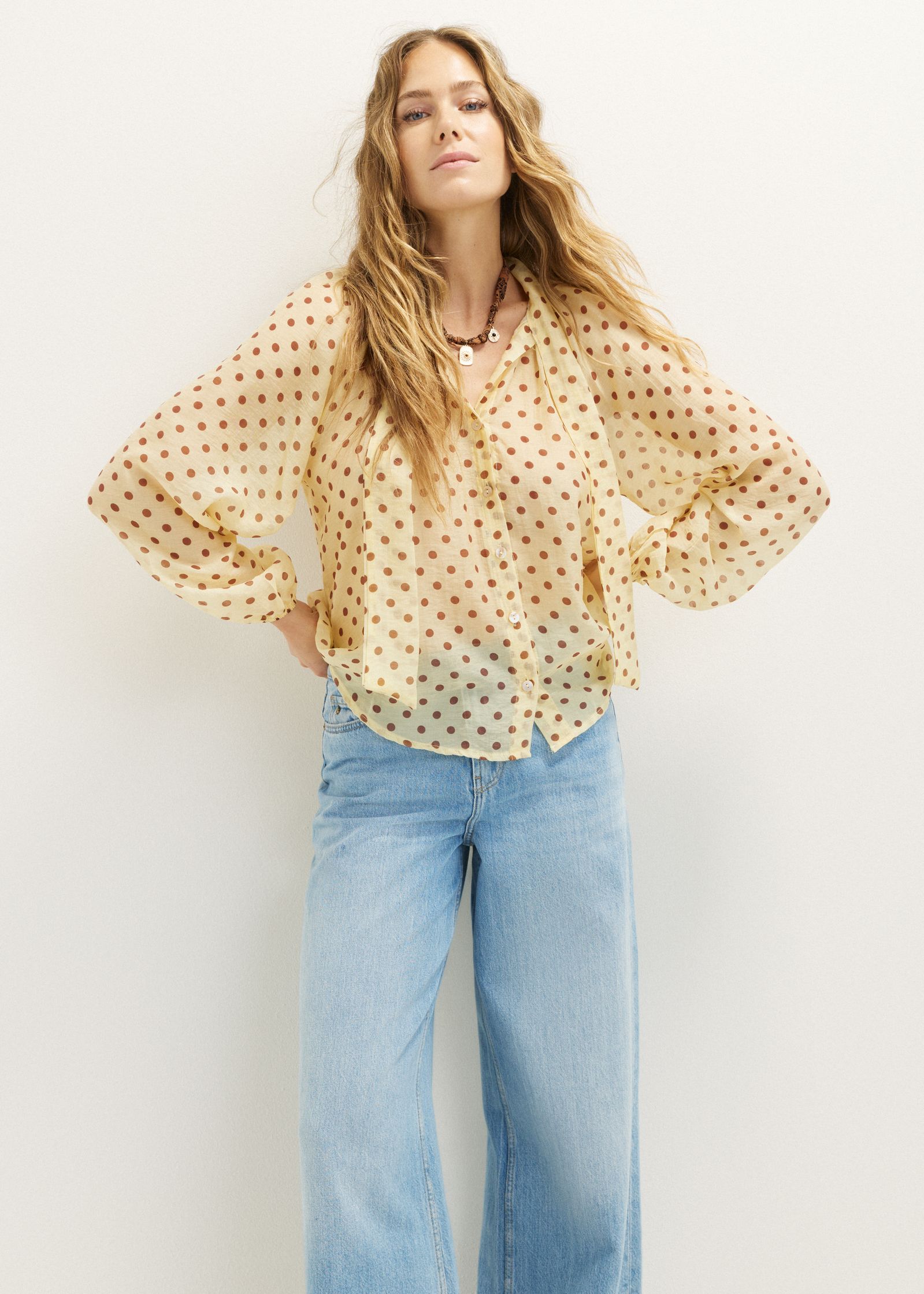 Polkadot blouse met strik