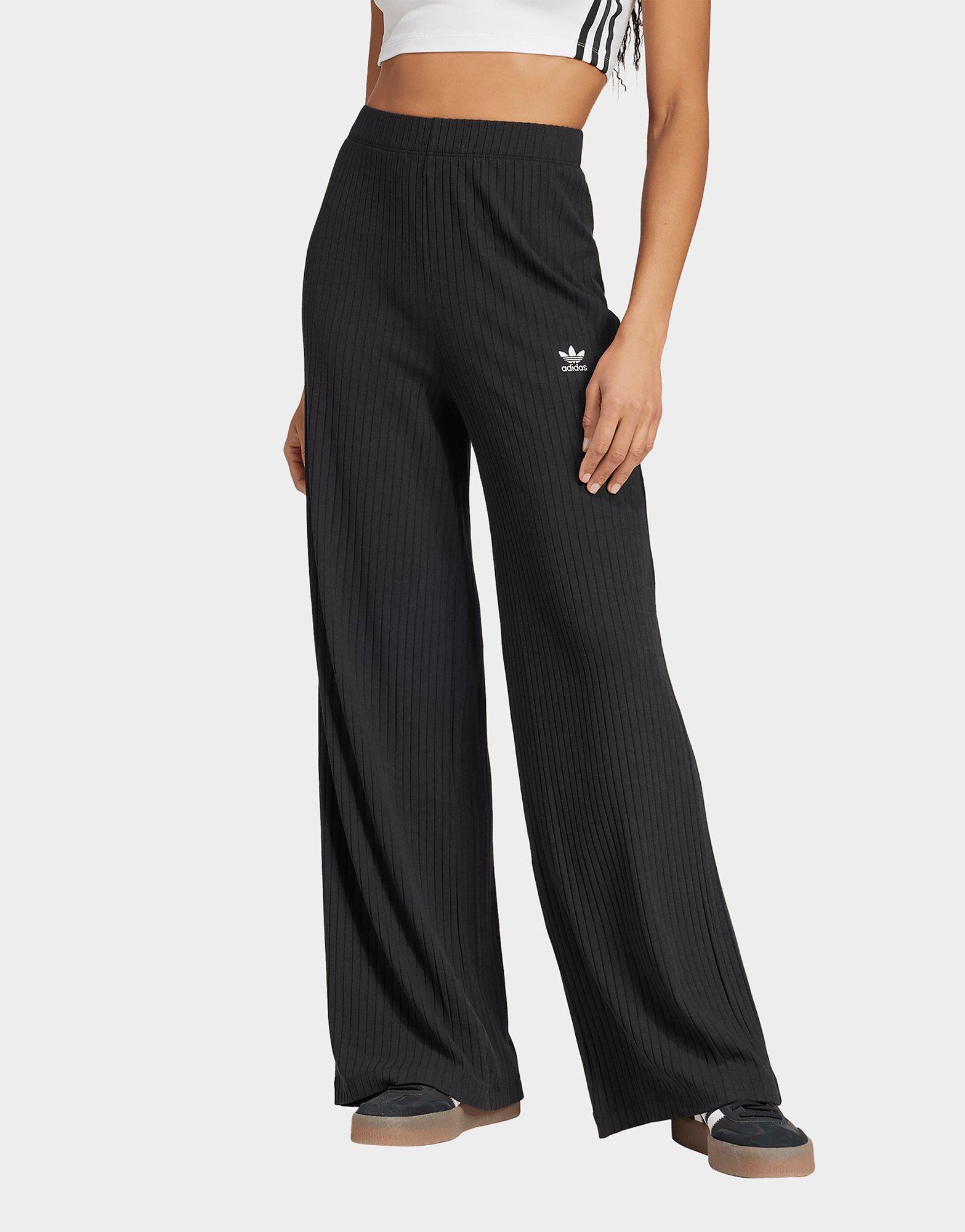 adidas Originals Pantalon large côtelé Essentials