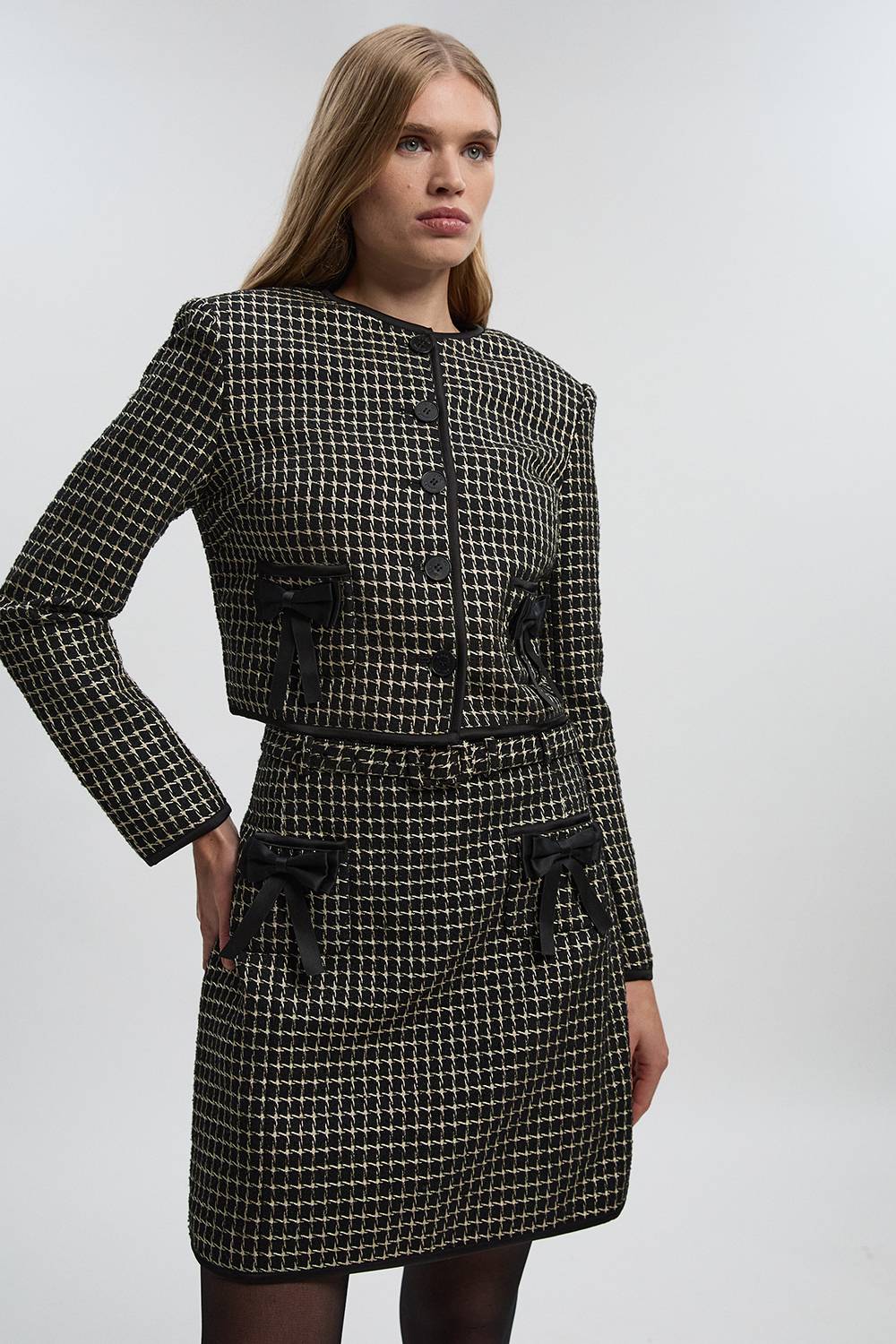 KarenMillen Mini-Jupe Ajustée en Tweed avec Détail Nœud - Taille Haute