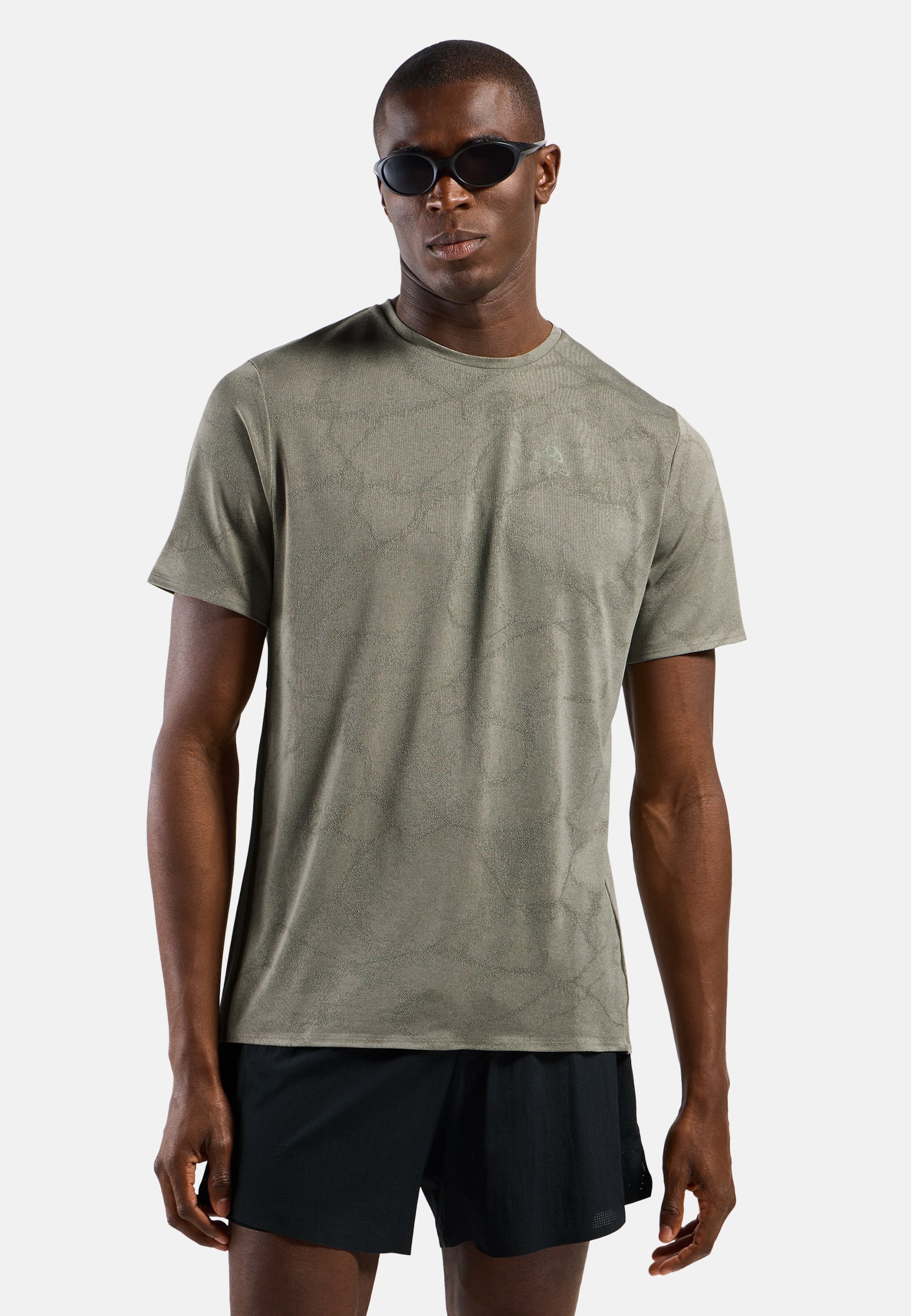 Zeroweight Engineered Chill-Tec Laufshirt in agate gray melange