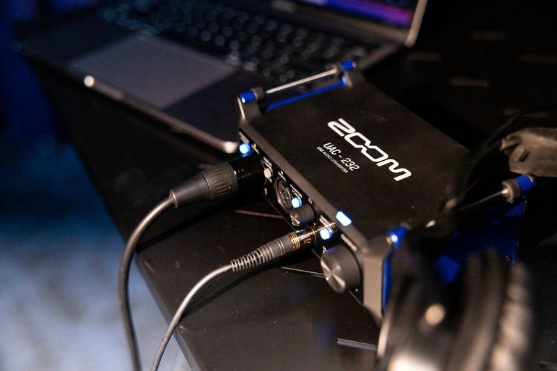 Zoom - UAC-232 - Audio Interface - Zwart en Blauw - 32-bits Float Technologie