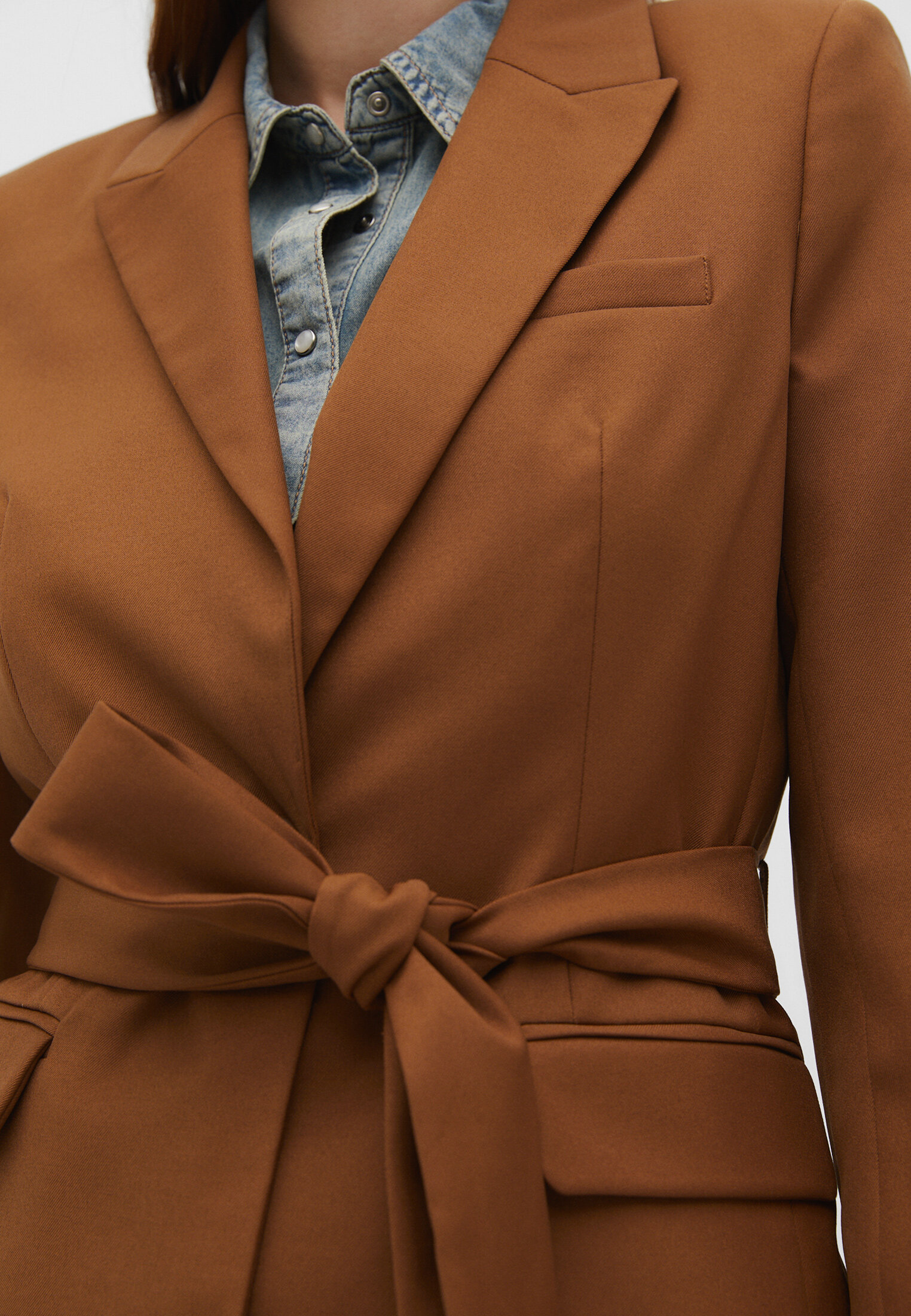 Blazer comprido com cinto