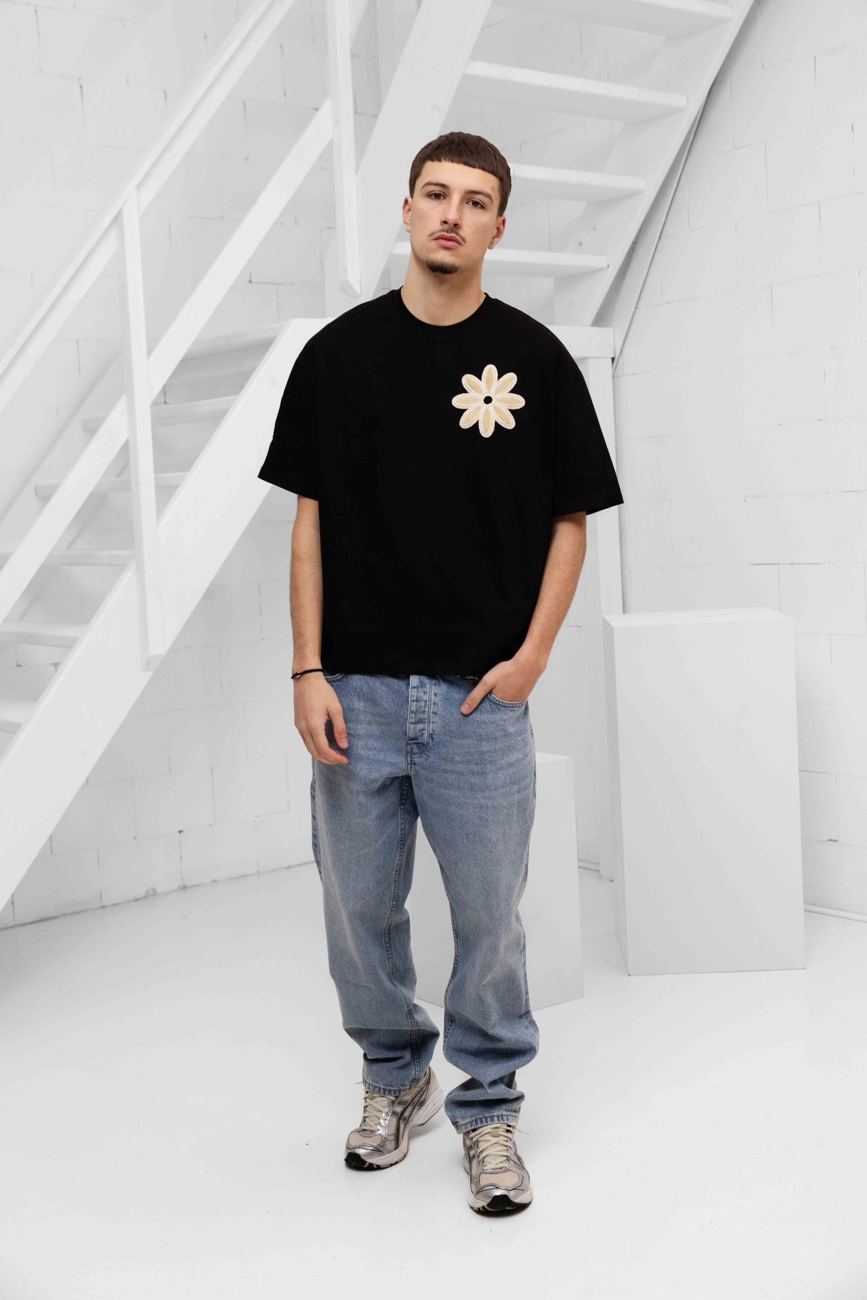 Project X Paris Embroidered Flower T-Shirt Heren Zwart