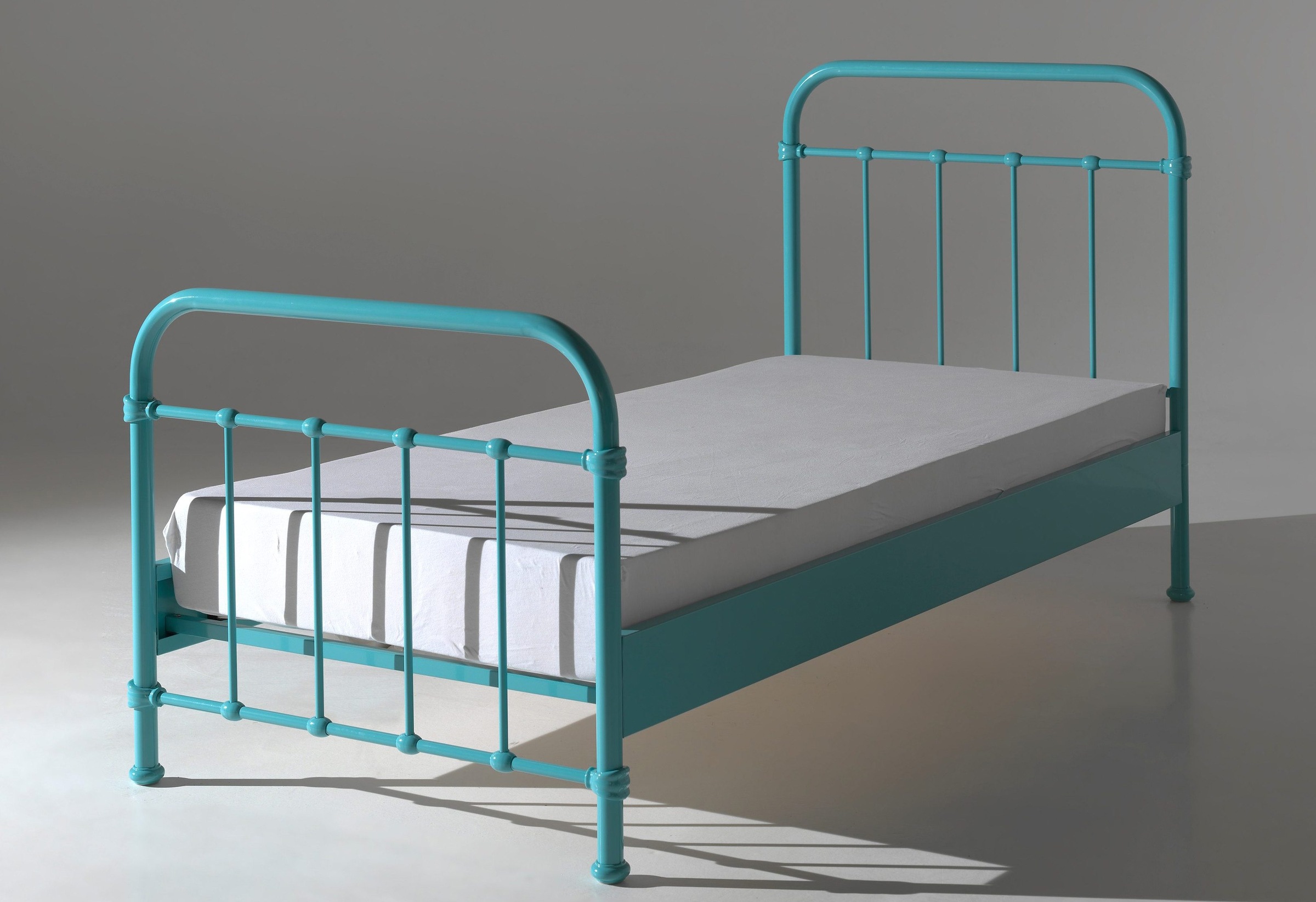 Vipack Einzelbett »New York, Bettgestell Metall, pulverbeschichtet, in zeitlosem Design« H/T ca. 100x210cm, inkl. Lattenrost, sehr stabil gebaut,  zwei Breiten und mehrere Farben zu Auswahl