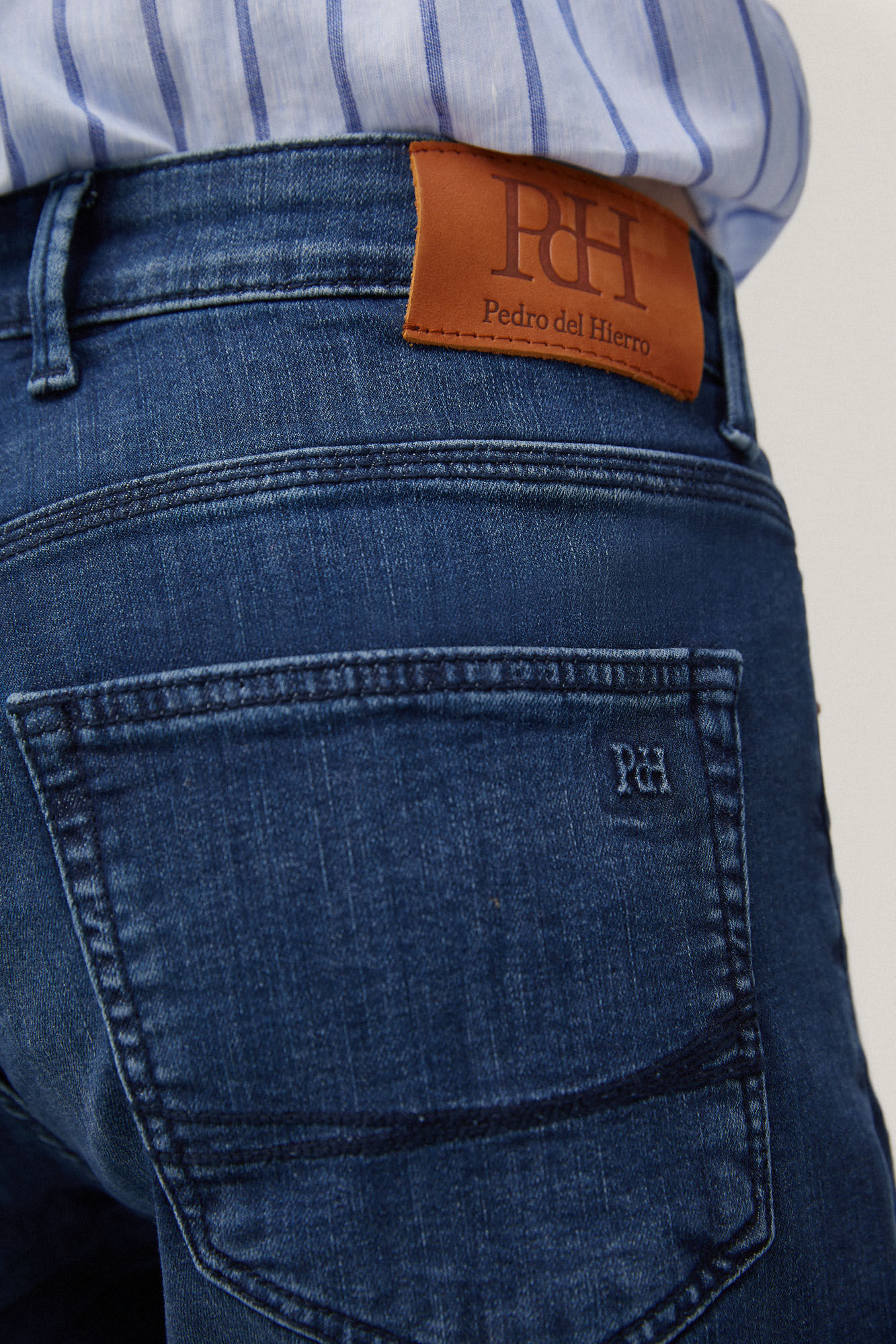 Calça jeans premium flexível de corte regular - Azul