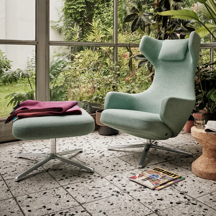Vitra - Grand Repos Sessel, Cosy 2 hellgrau (01 kieselgrau), Aluminium poliert (Filzgleiter)