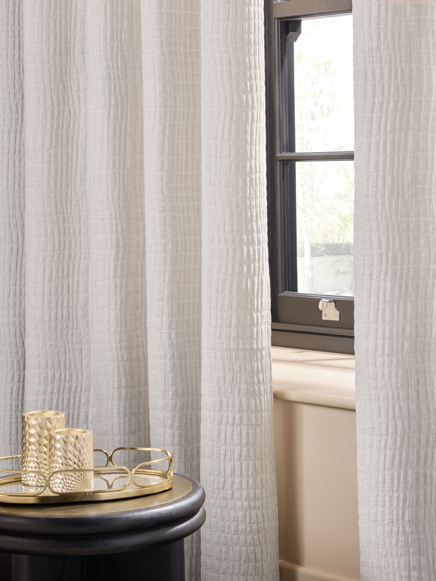 Kreukeltextuur chenille gordijnen met voering en oogjes