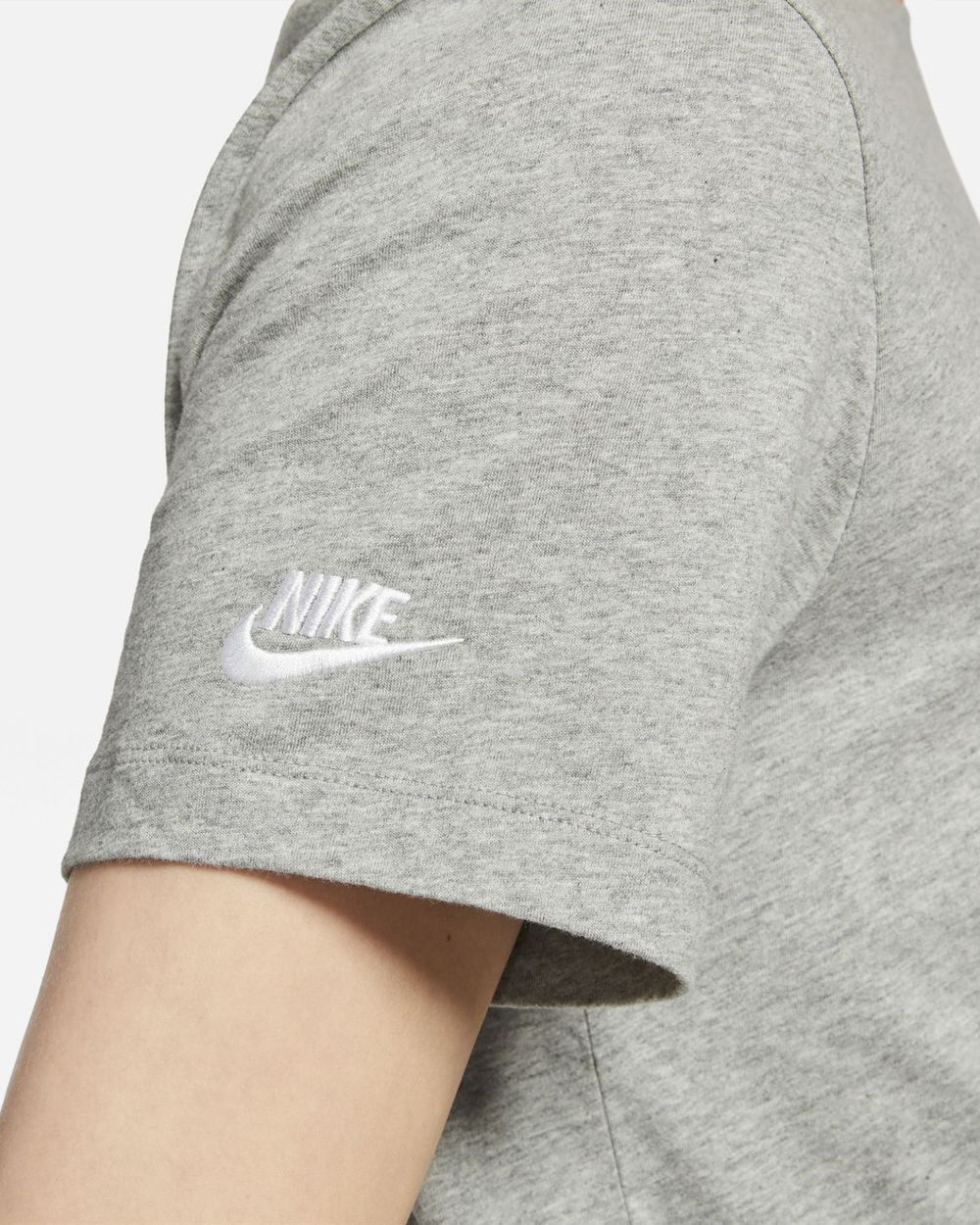 T-shirt Nike Sportswear Gris pour homme