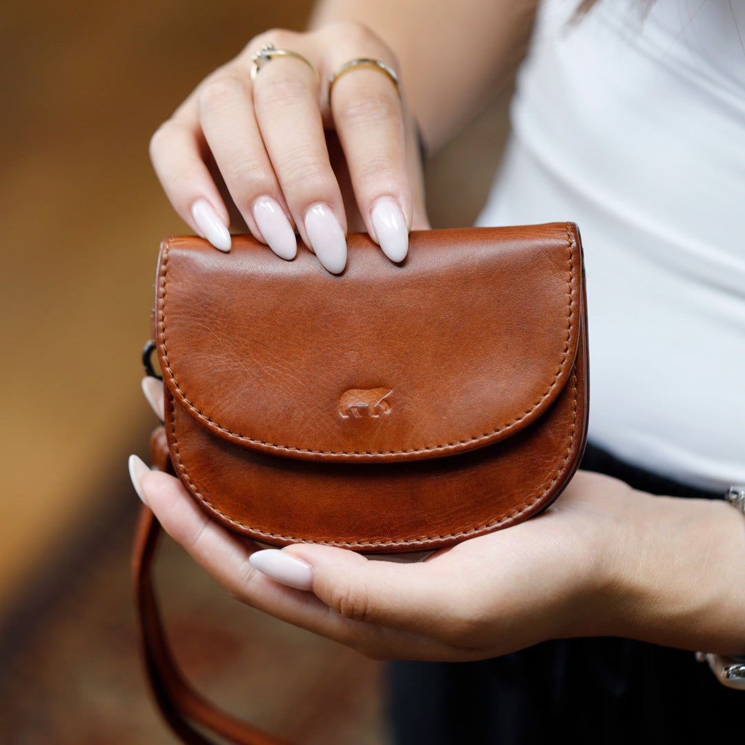 Portemonneetje met polsband 'Eva' cognac Cognac