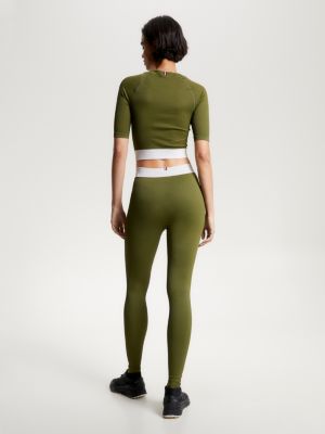Top esportivo cropped sem costura e de corte justo