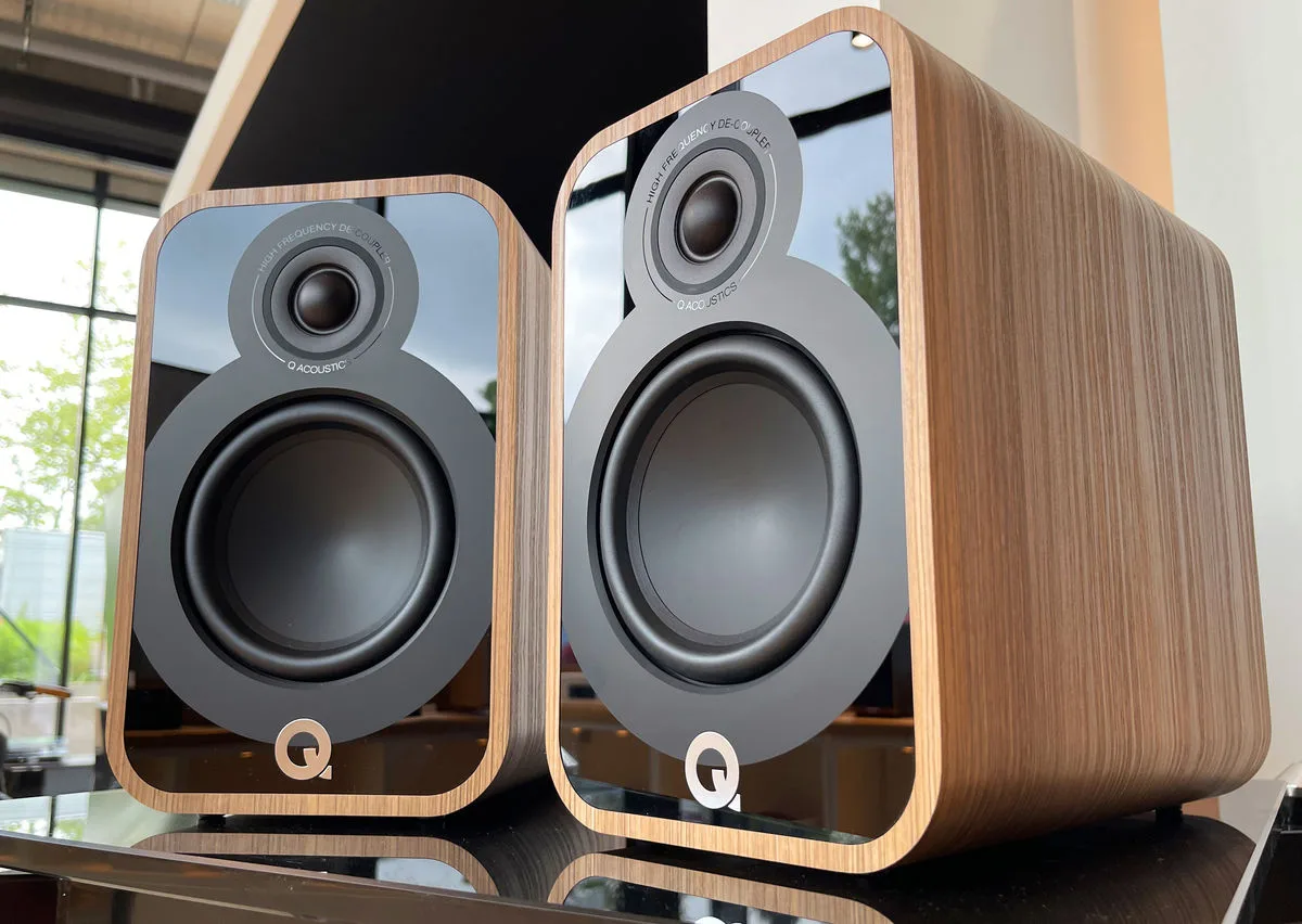 Q Acoustics 5020 Chêne clair (la paire) Enceintes bibliothèque
