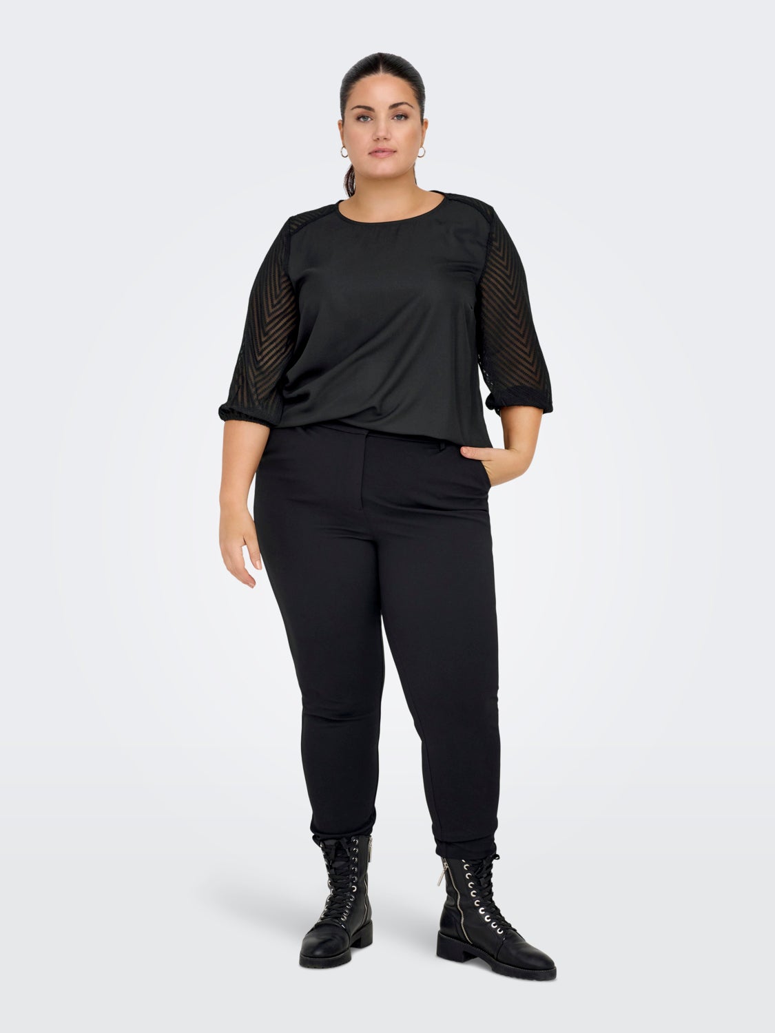 CARSUSSI Top Black