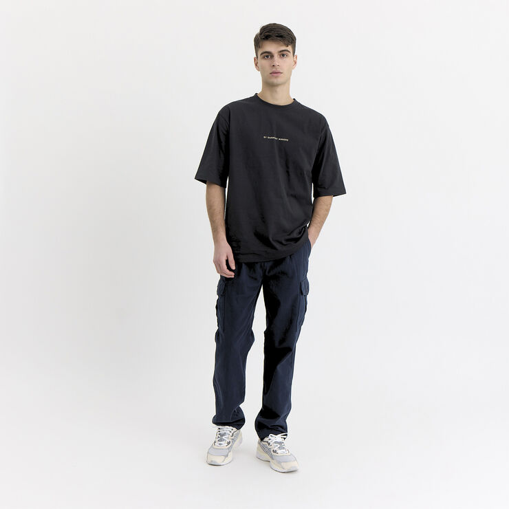 By Garment Makers Michael Oversized Logo Tee Jet black
