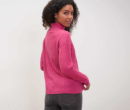 Gerippter Strickpullover mit Stehkragen