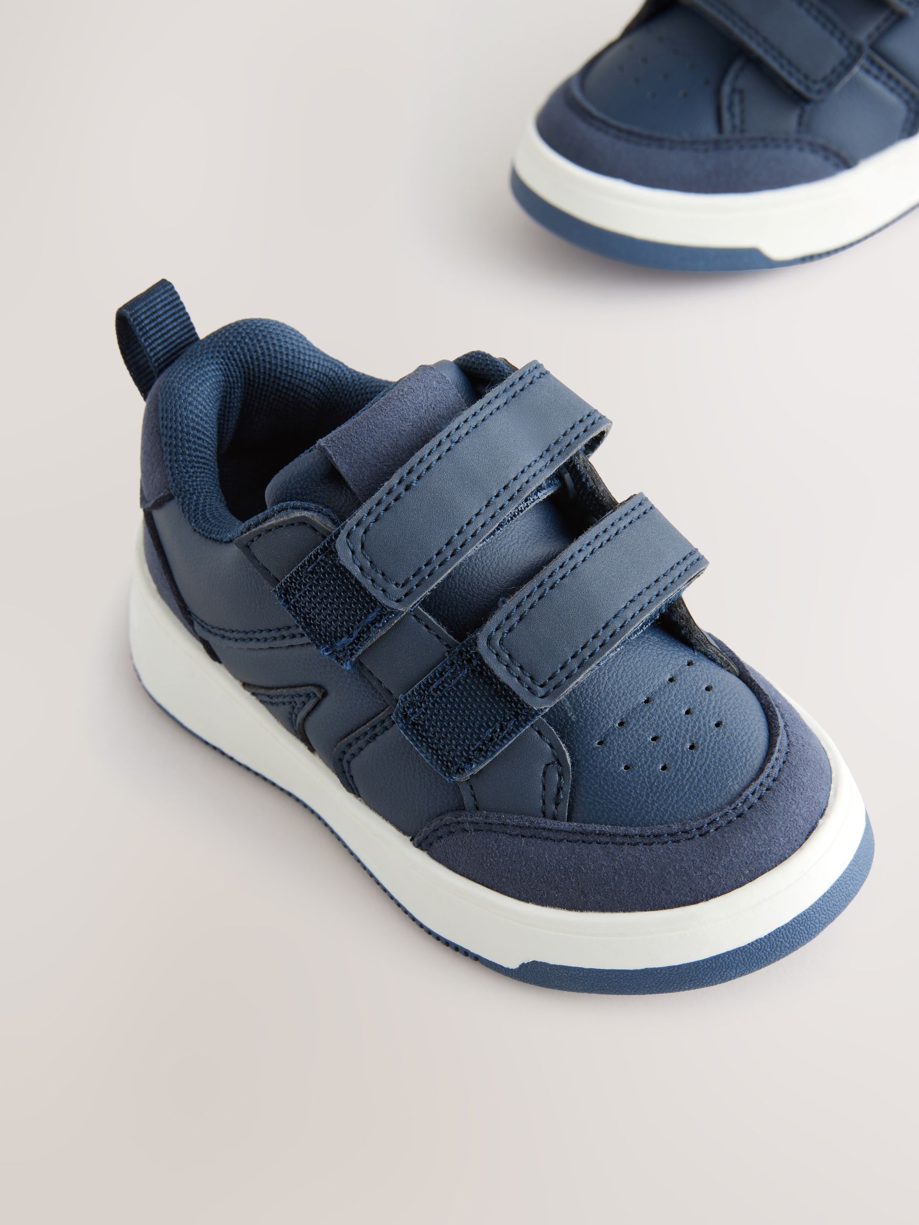 Marineblauw - Trainers met Klittenbandsluiting en twee banden