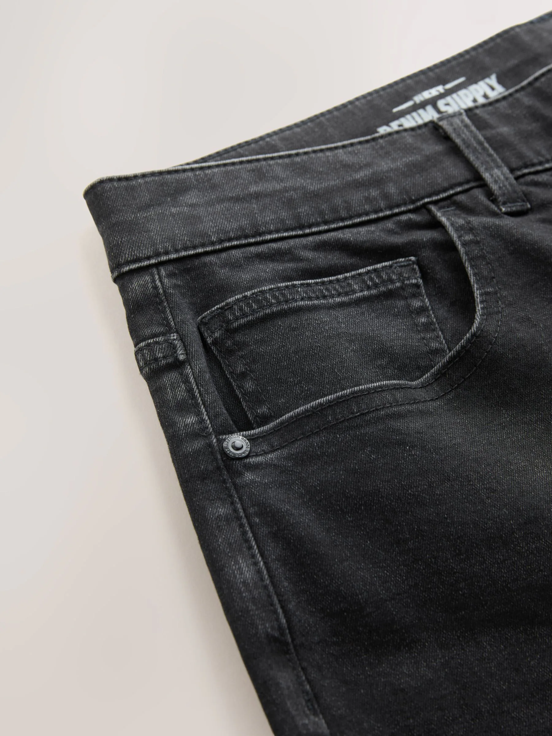 Zwarte wassing - Klassieke stretchy Jeans met relaxed fit