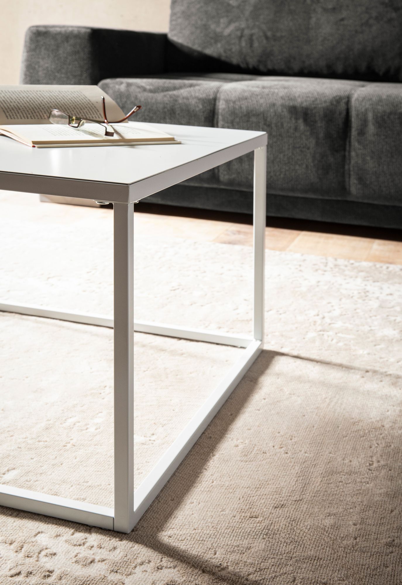Couchtisch FineBuy Sofatisch 60 cm Weiß Metall Wohnzimmertisch Tisch Industrial