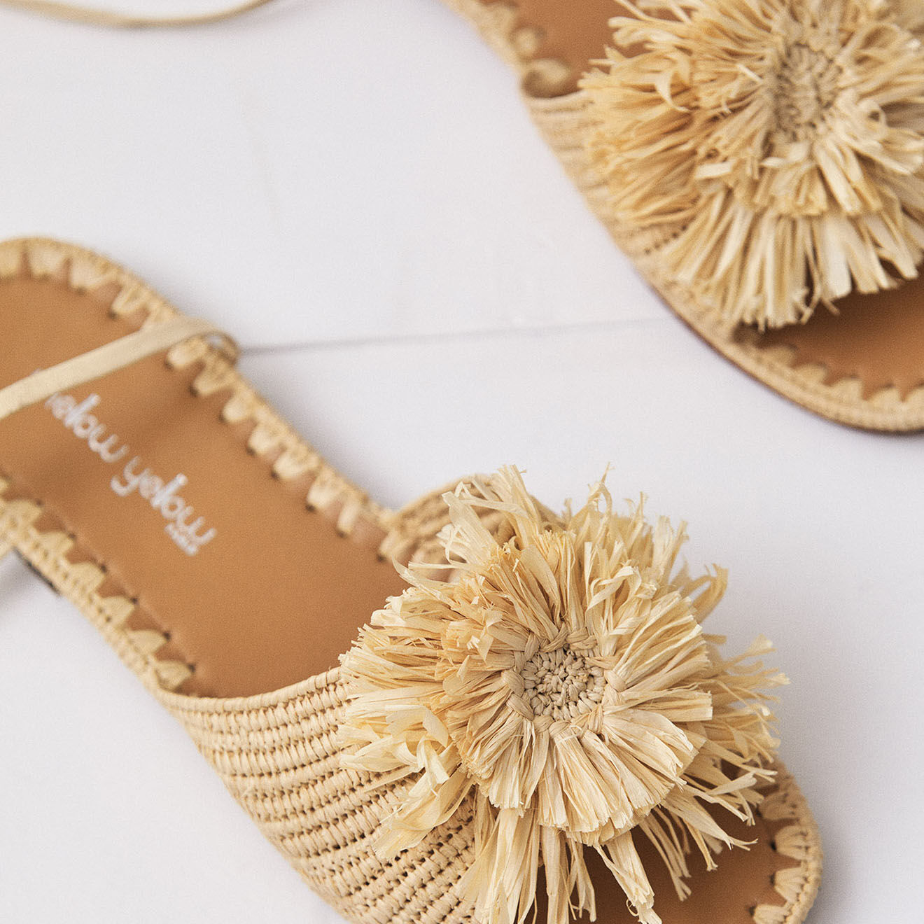 Mellow Yellow Sandales en Raphia Emma beiges