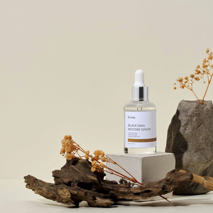 Iunik Black Snail Restore Serum
