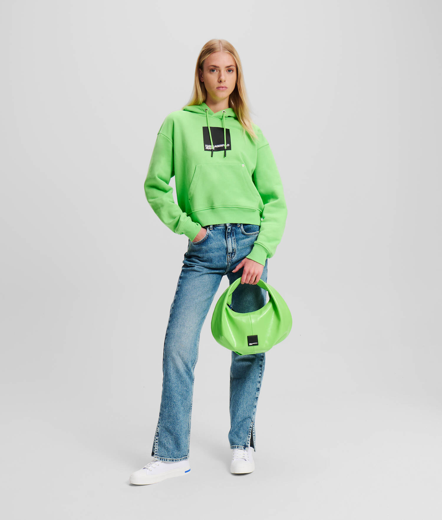 SWEAT À CAPUCHE AVEC LOGO KLJ ENCADRÉ